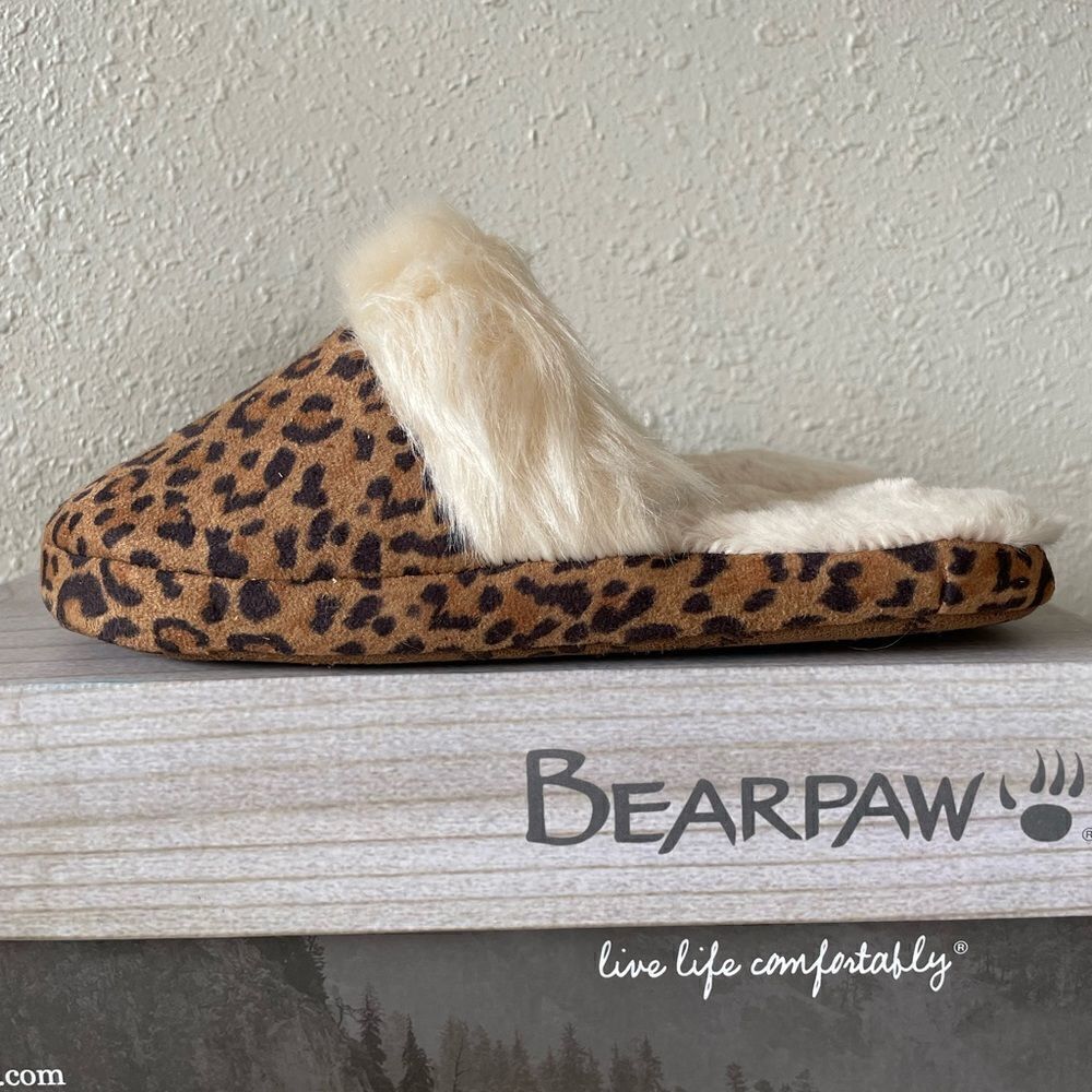 NIB BearPaw Roshelle Leopard Print Faux Fur Lined Slippers Size S (5-6)